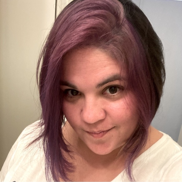 Meet your Posher, Dayna - Picture 1 of 1